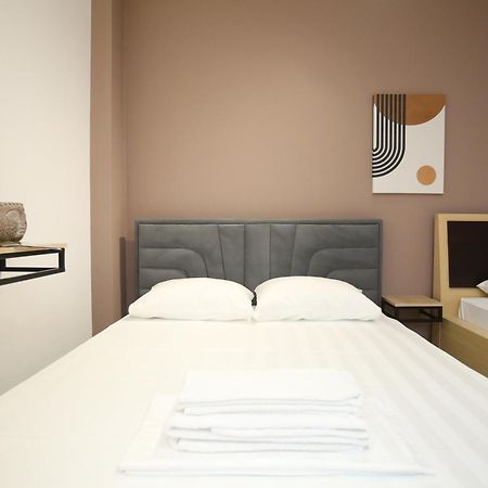 Tekb Rooms & Apartments Vlorë Esterno foto