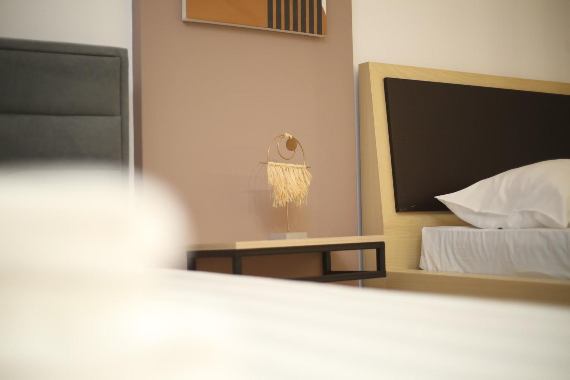 Tekb Rooms & Apartments Vlorë Esterno foto