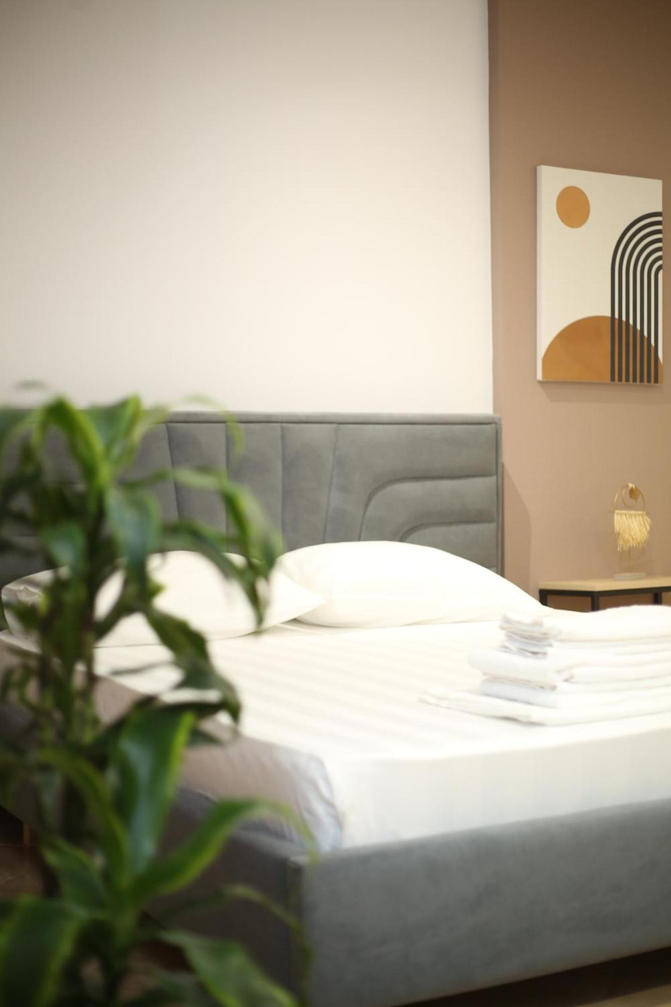 Tekb Rooms & Apartments Vlorë Esterno foto