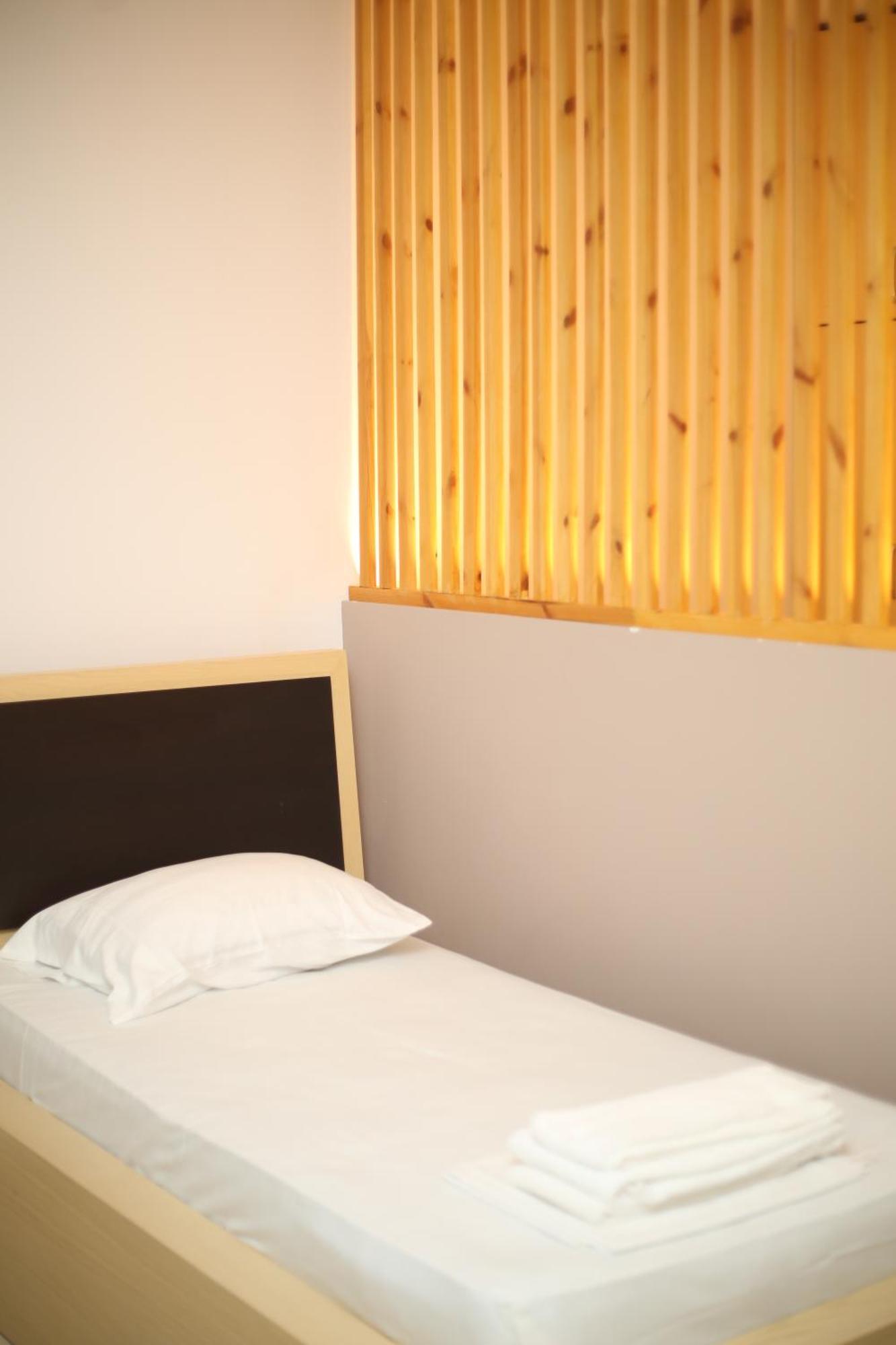 Tekb Rooms & Apartments Vlorë Esterno foto