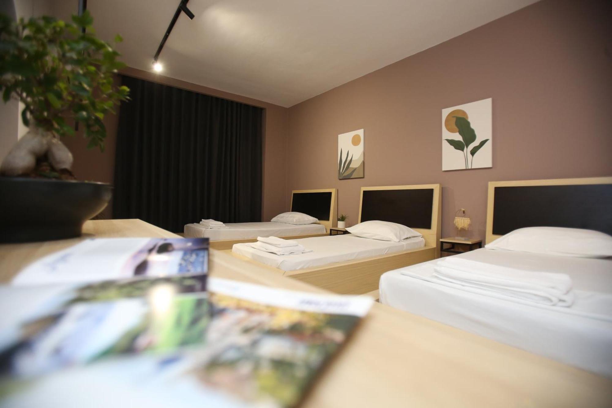 Tekb Rooms & Apartments Vlorë Esterno foto